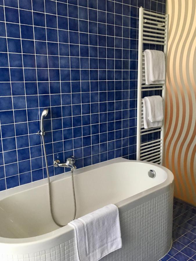 Hotel Okresni Dum Hradec Králové المظهر الخارجي الصورة